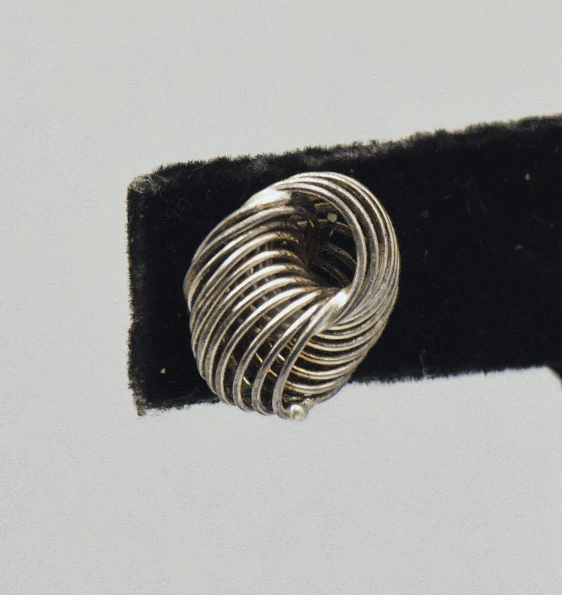 UNMATCHED Vintage Sterling Silver Wire Knot Stud Earring