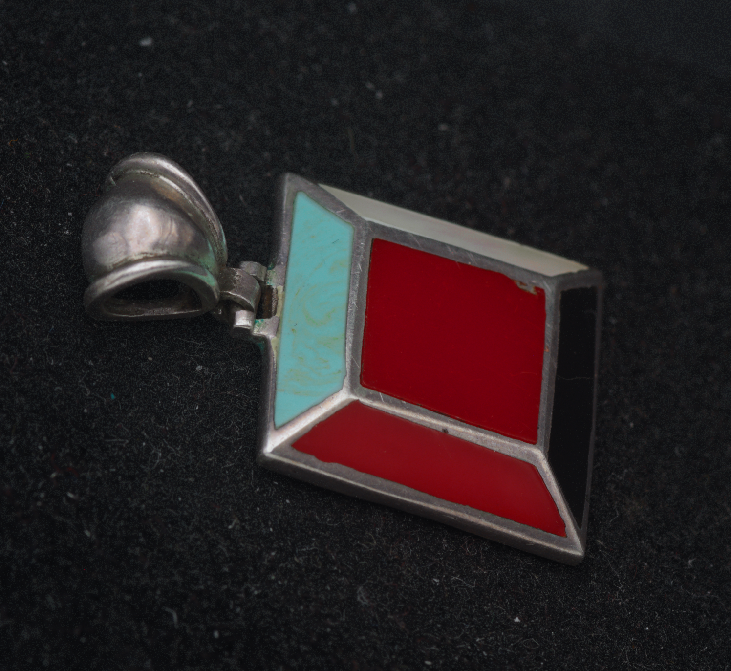 Vintage Sterling Silver Inlaid Mother of Pearl Pendant