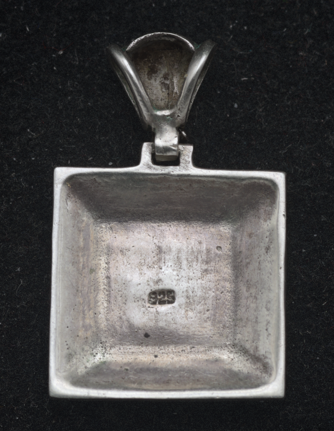 Vintage Sterling Silver Inlaid Mother of Pearl Pendant