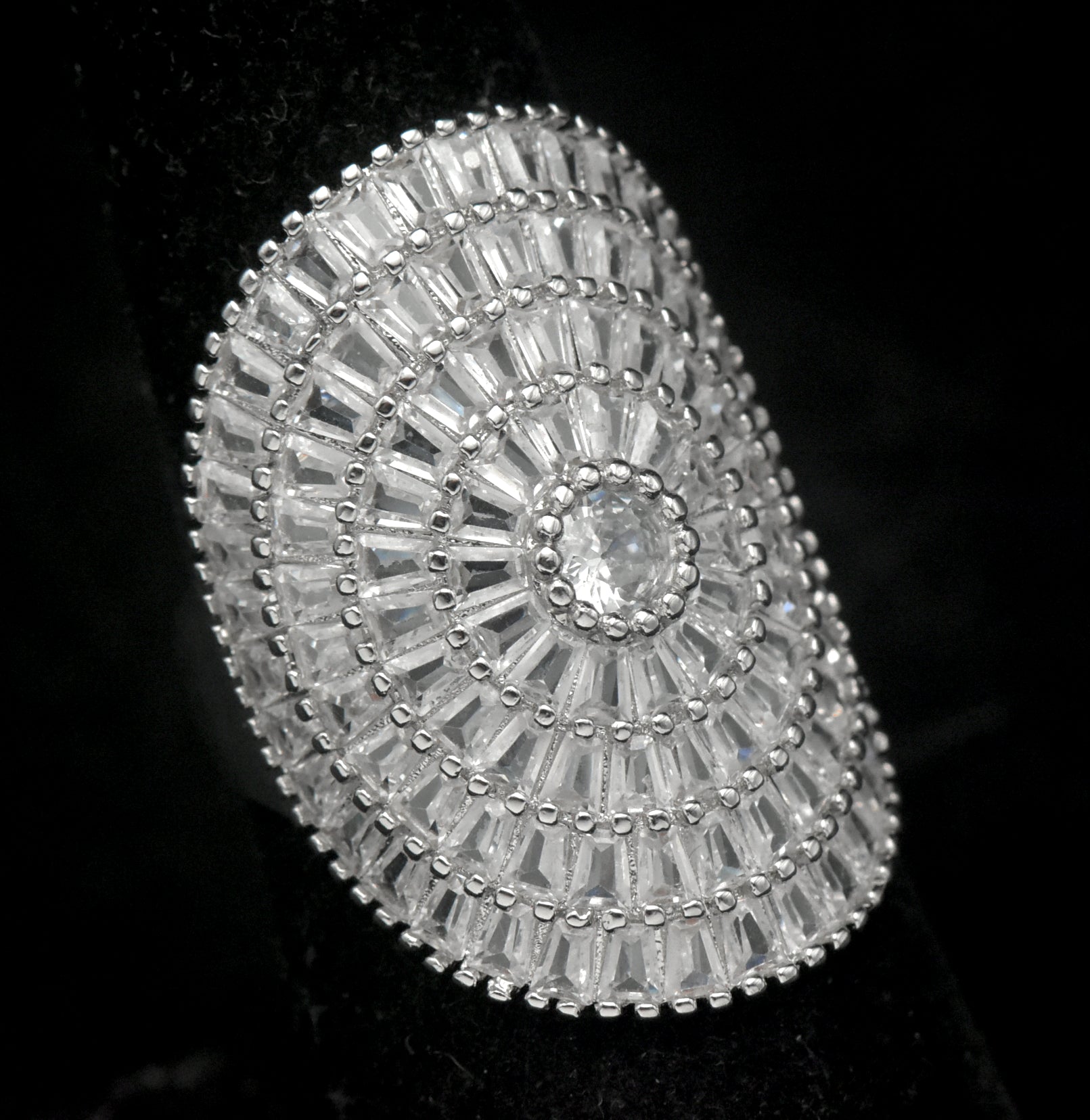 Vintage Cut Crystal Silver Tone Metal Shield Ring - Size 6.75