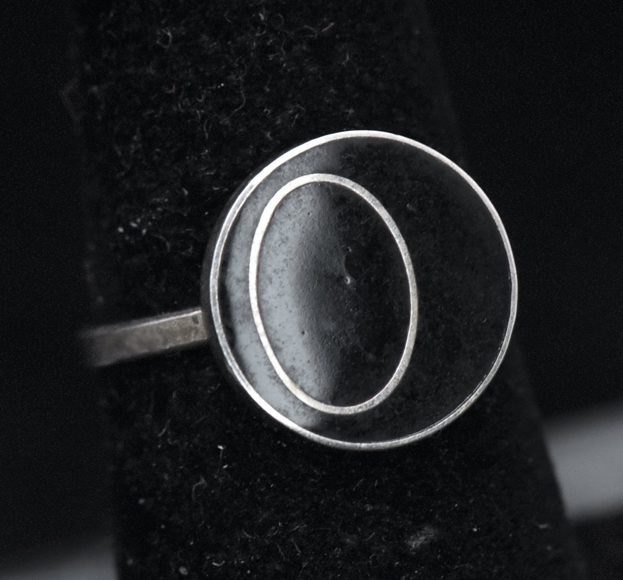 Vintage Handmade Sterling Silver Black Enamel Ring - Size 6