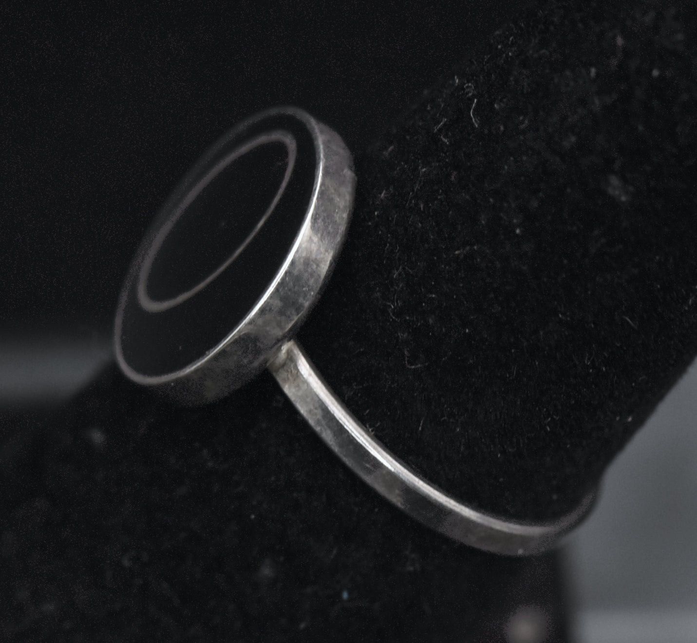 Vintage Handmade Sterling Silver Black Enamel Ring - Size 6