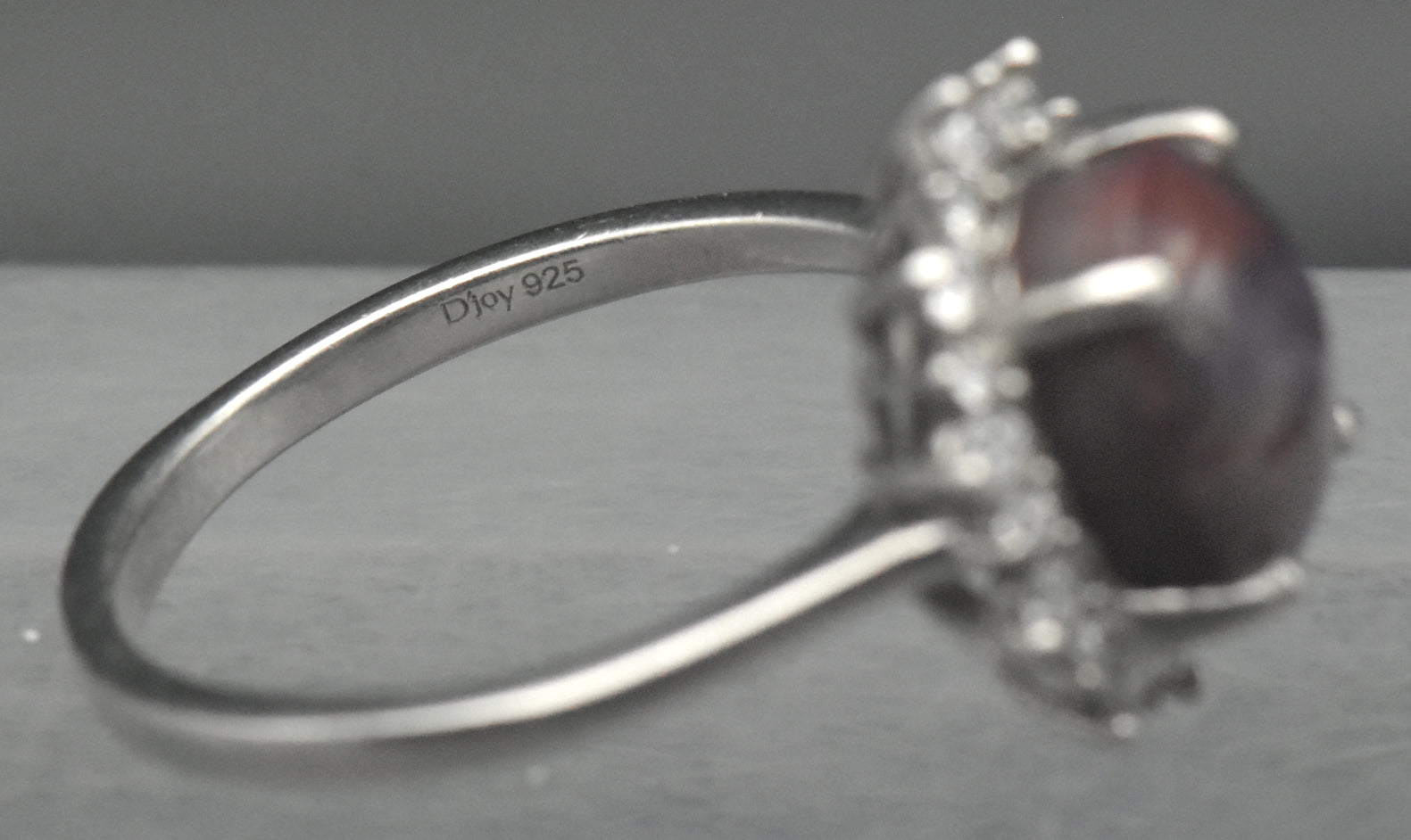 Vintage Star Sapphire/Ruby Sterling Silver Ring - Size 10