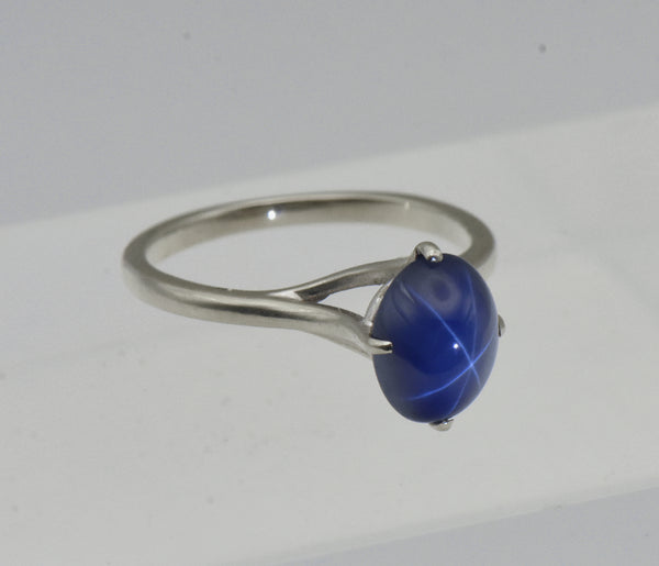Vintage 14K White Gold Synthetic Star Sapphire Ring - Size 4.5