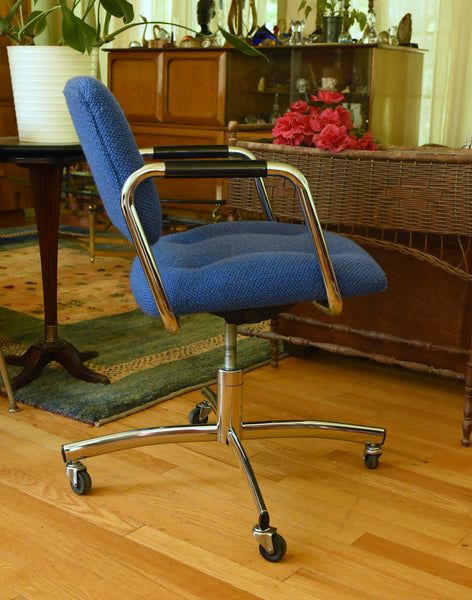 Steelcase - Vintage 1970s Upholstered Wheeled Office Arm Chair