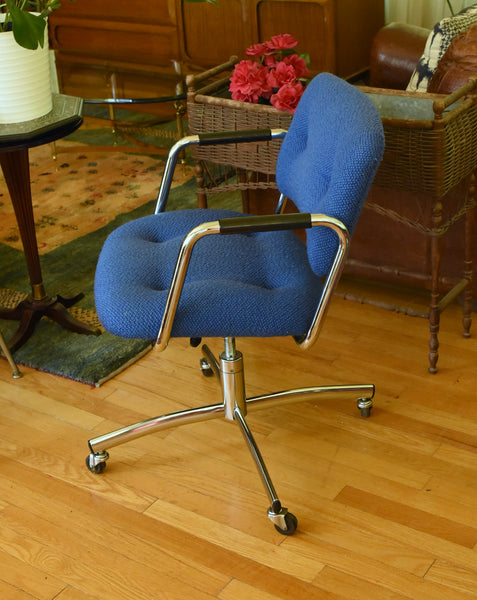 Steelcase - Vintage 1970s Upholstered Wheeled Office Arm Chair