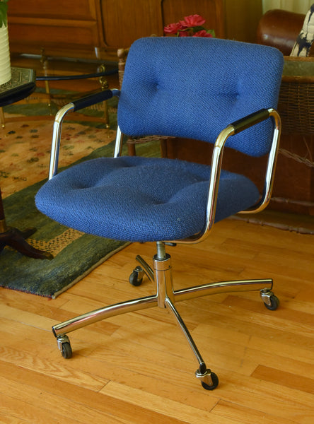 Steelcase - Vintage 1970s Upholstered Wheeled Office Arm Chair