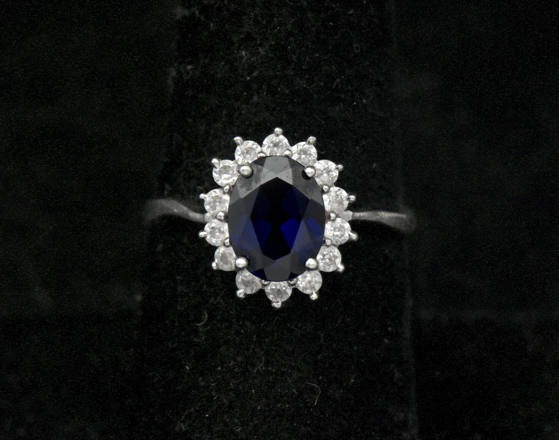 Stauer - Vintage Sapphire and CZ Sterling Silver Halo Ring - Size 6.75