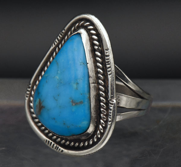 Vintage Handmade Sterling Silver and Turquoise Southwestern Style Ring - Size 11