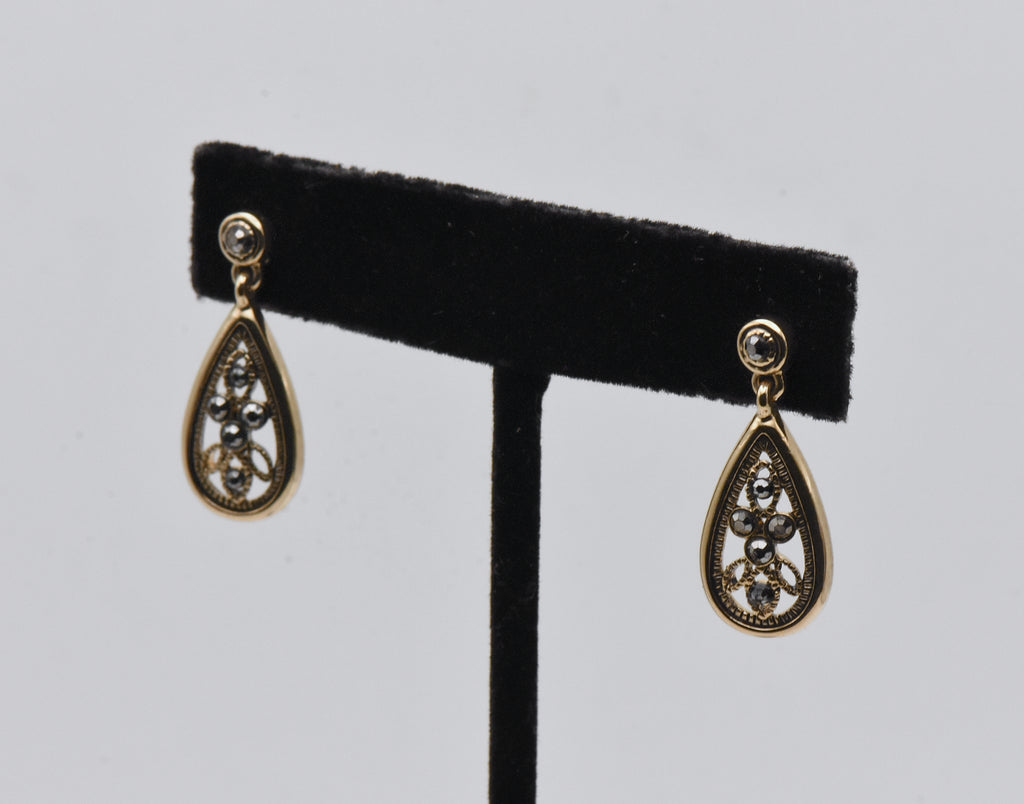 Vintage Gold Tone Metal Earrings