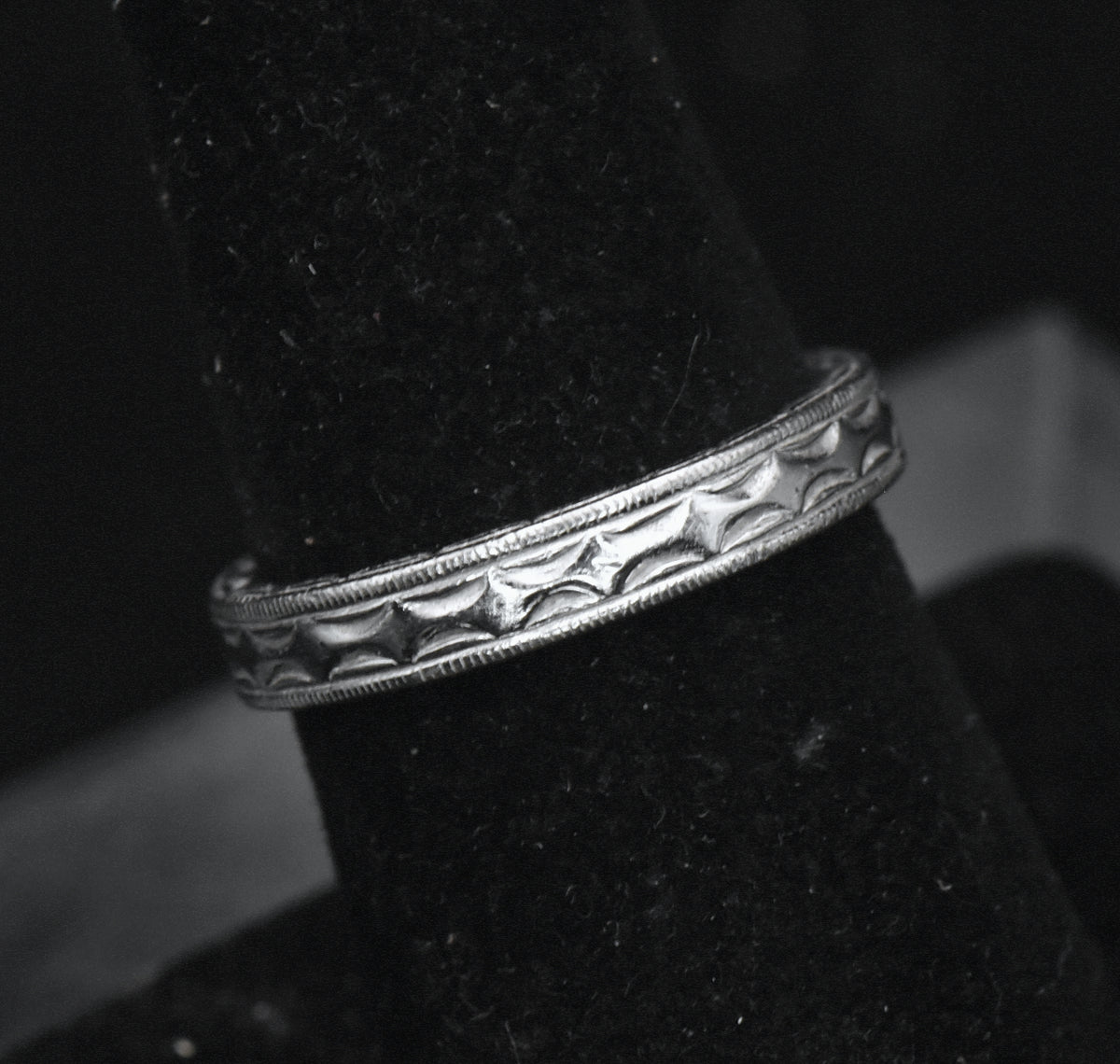 Tacori - Vintage Sterling Silver Engraved Band - Size 7