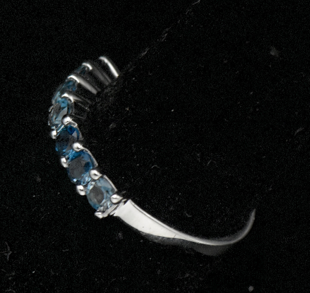 Vintage Sterling Silver Blue Topaz Ring - Size 7