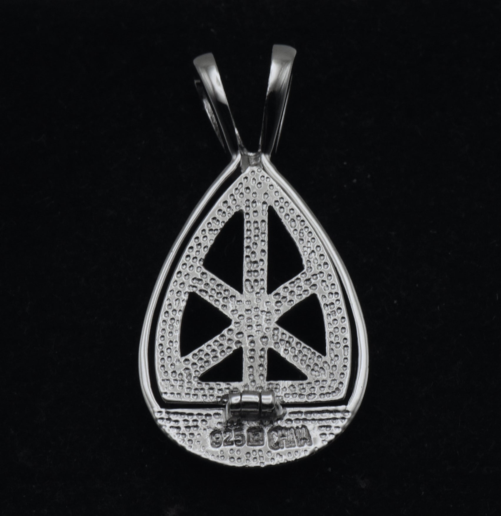 Vintage Sterling Silver Empty Hinged Pendant