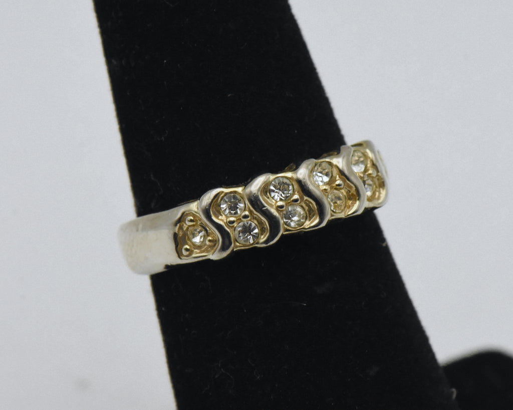 Vintage Gold Tone and Rhinestones Ring - Size 5.5