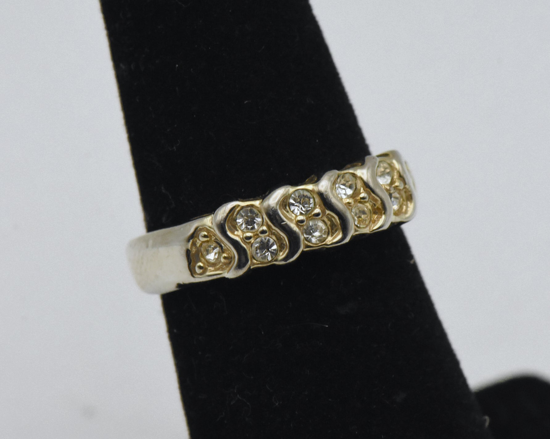 Vintage Gold Tone and Rhinestones Ring - Size 5.5
