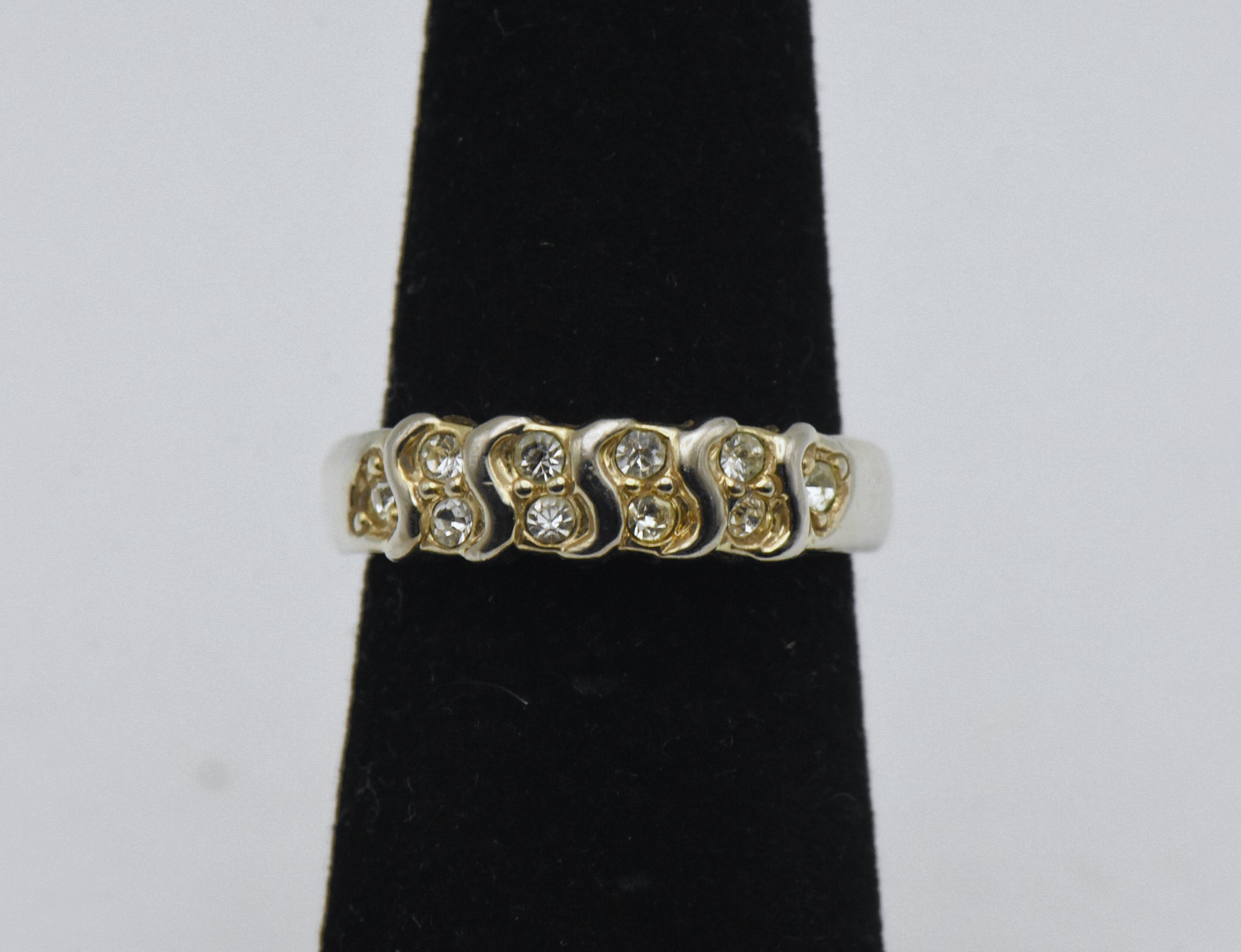 Vintage Gold Tone and Rhinestones Ring - Size 5.5