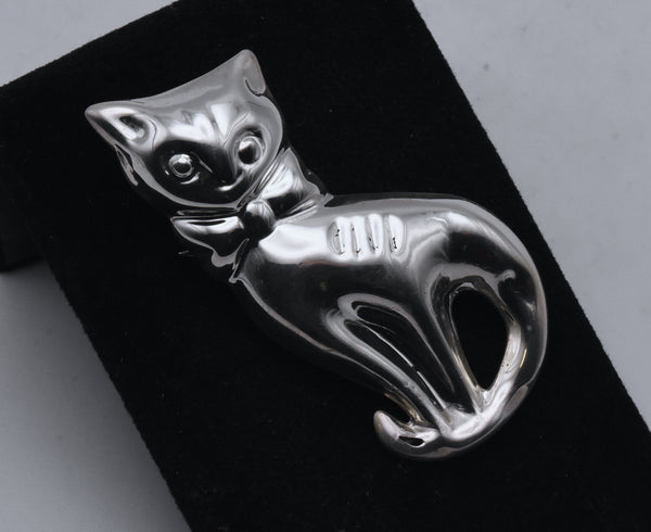 Vintage Handmade Sterling Silver Bow Tie Cat Brooch