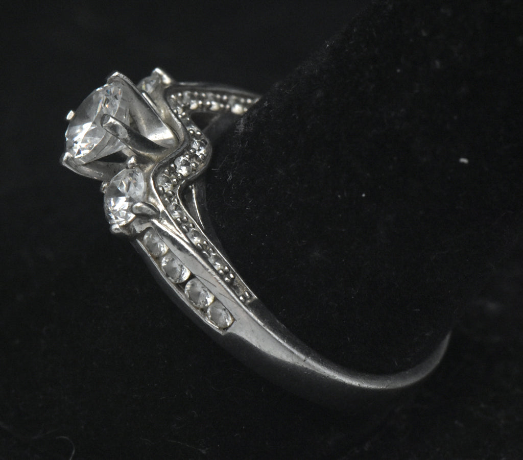 Vintage Sterling Silver CZ Three-Stone Ring - Size 9.5