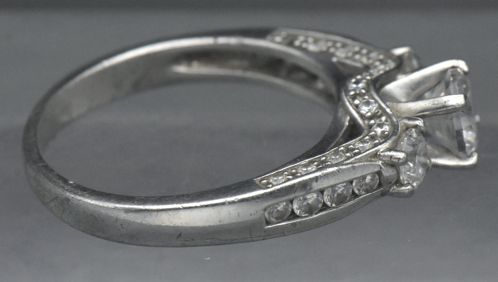 Vintage Sterling Silver CZ Three-Stone Ring - Size 9.5