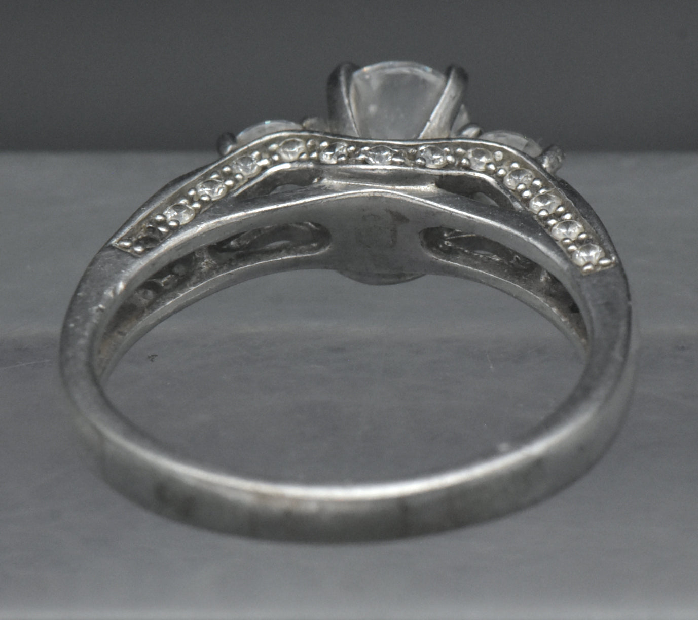 Vintage Sterling Silver CZ Three-Stone Ring - Size 9.5