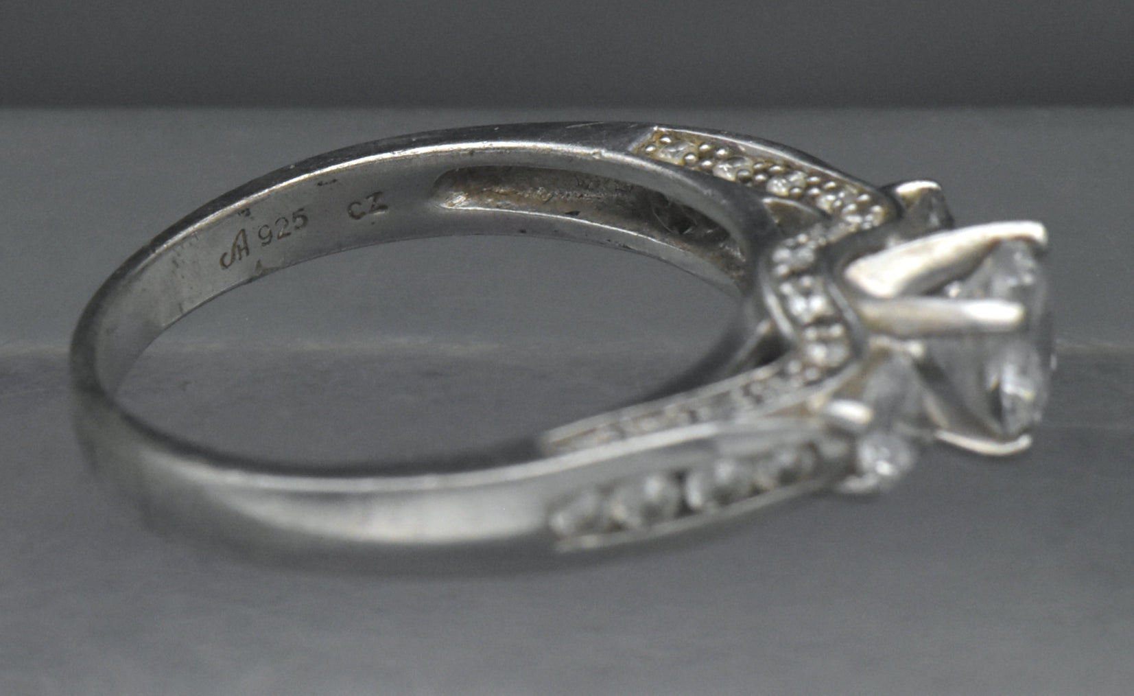 Vintage Sterling Silver CZ Three-Stone Ring - Size 9.5