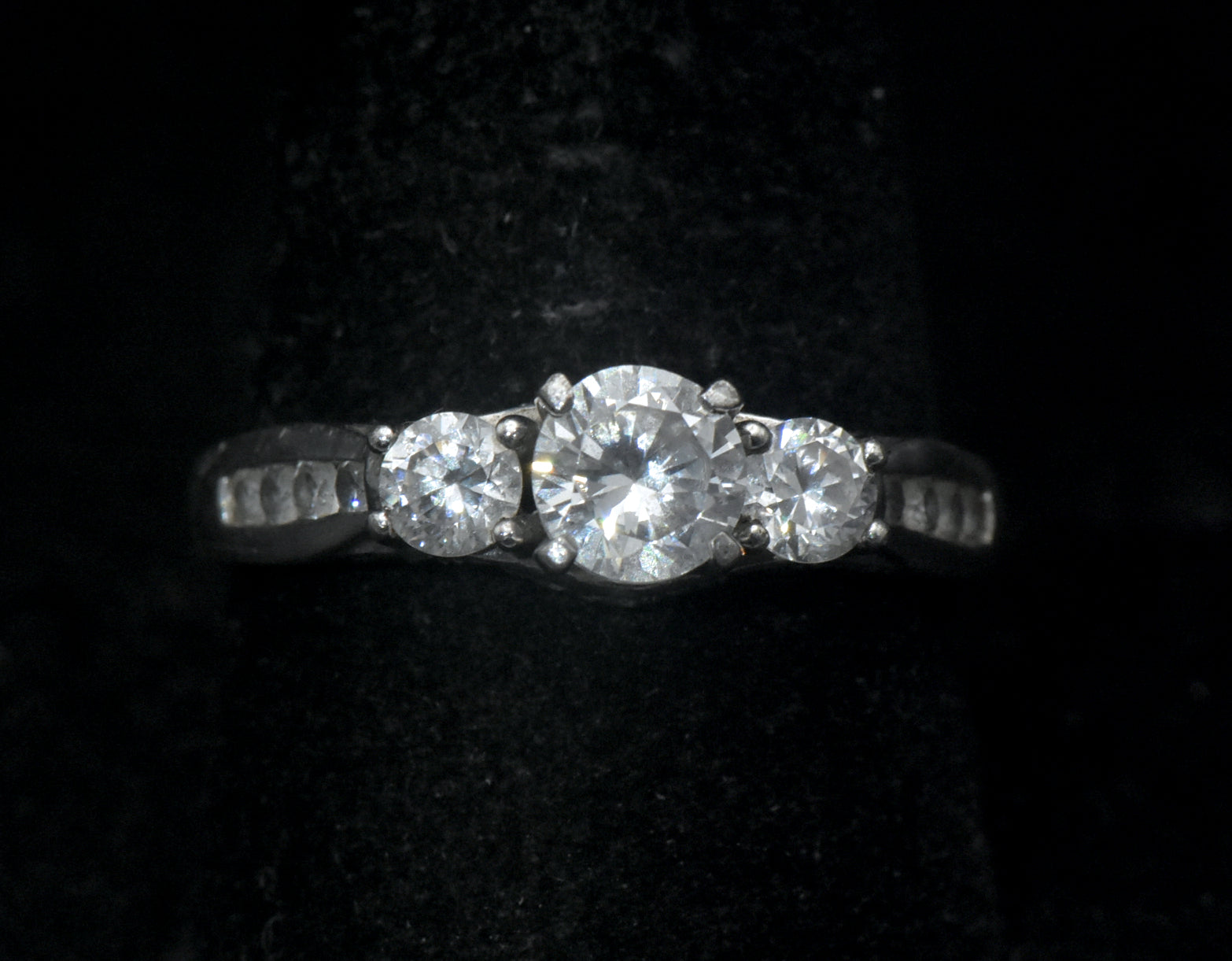 Vintage Sterling Silver CZ Three-Stone Ring - Size 9.5