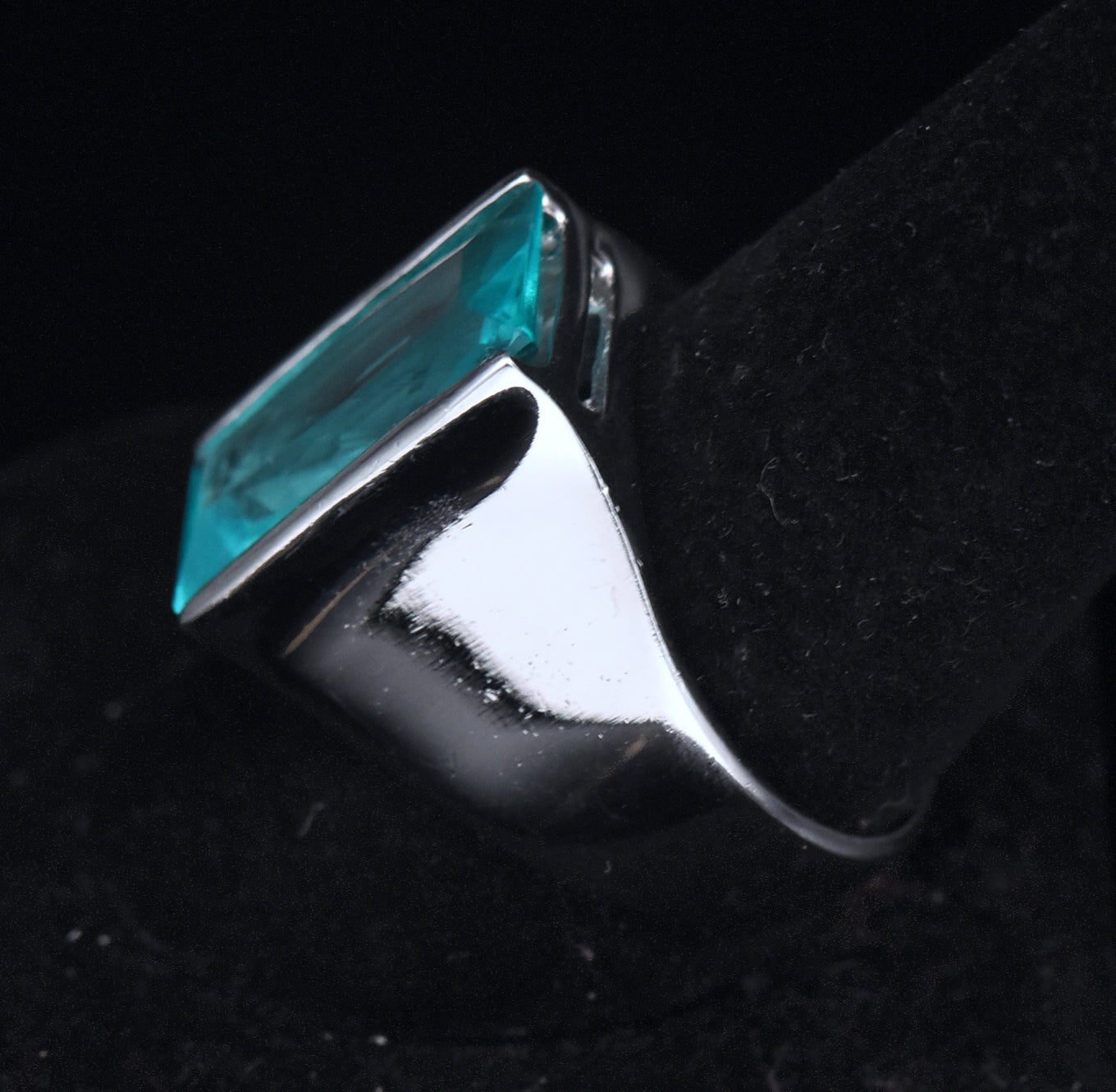 Vintage Sterling Silver Teal Color Glass Signet Ring - Size 10