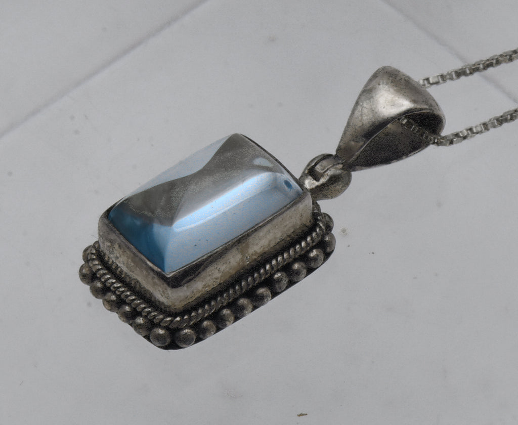 Vintage Sugar Loaf Blue Topaz Pendant Necklace - 20.5"