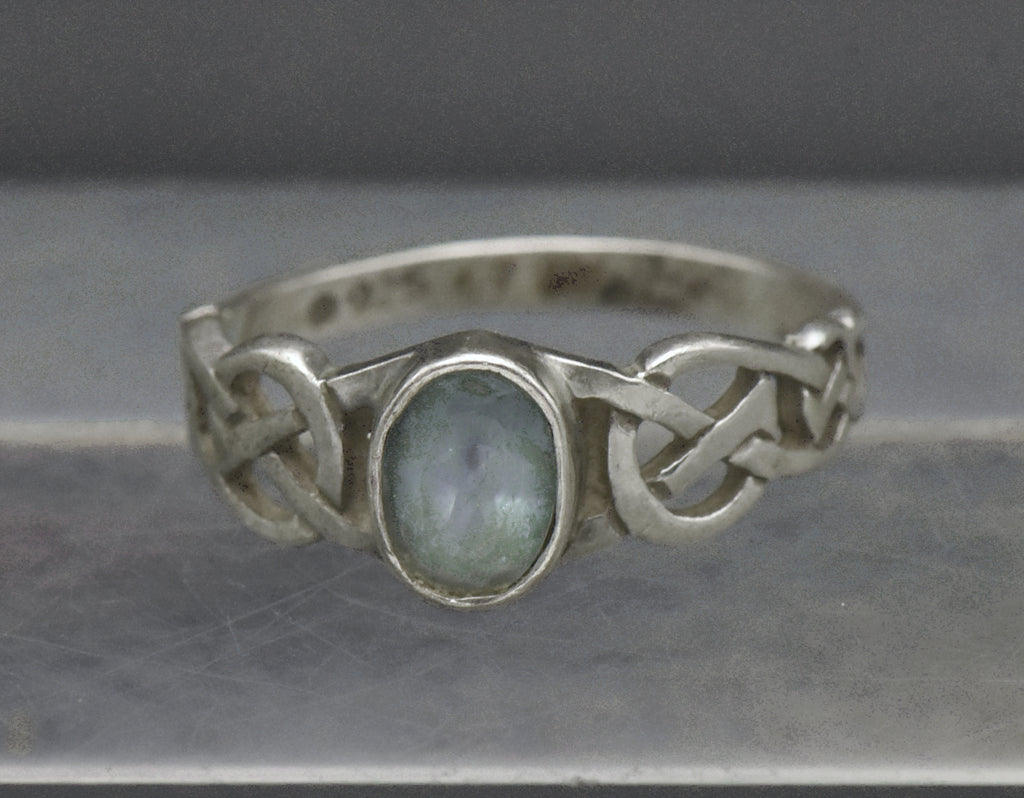 Vintage Blue Topaz Sterling Silver Ring - Size 7