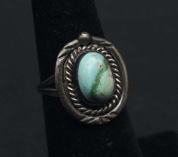 Vintage Handmade Sterling Silver Turquoise Ring - Size 5.5