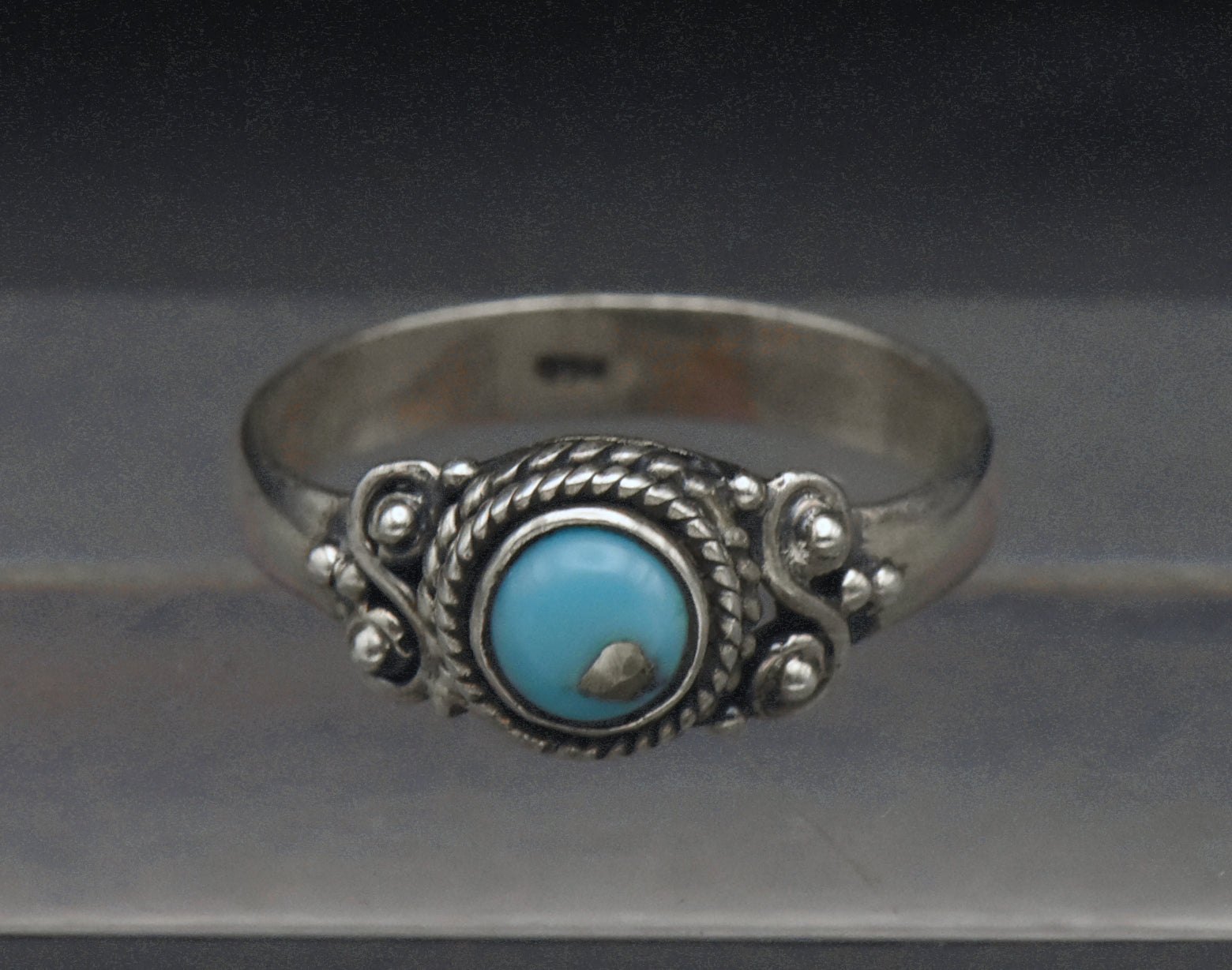 Vintage Handmade Turquoise Sterling Silver Ring - Size 8.25