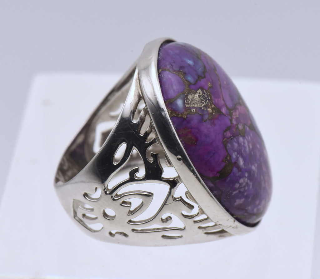 Vintage Sterling Silver Dyed Purple Turquoise Ring - Size 7.25