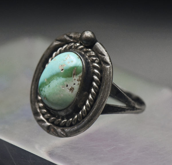 Vintage Handmade Sterling Silver Turquoise Ring - Size 5.5