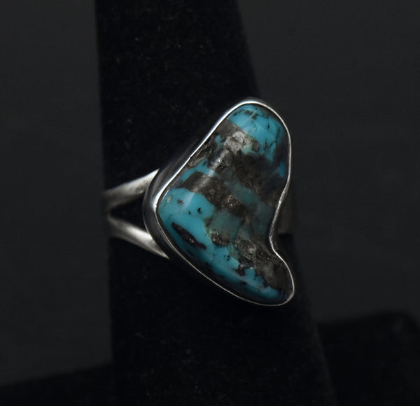 Vintage Handmade Sterling Silver Turquoise Ring - Size 6.25