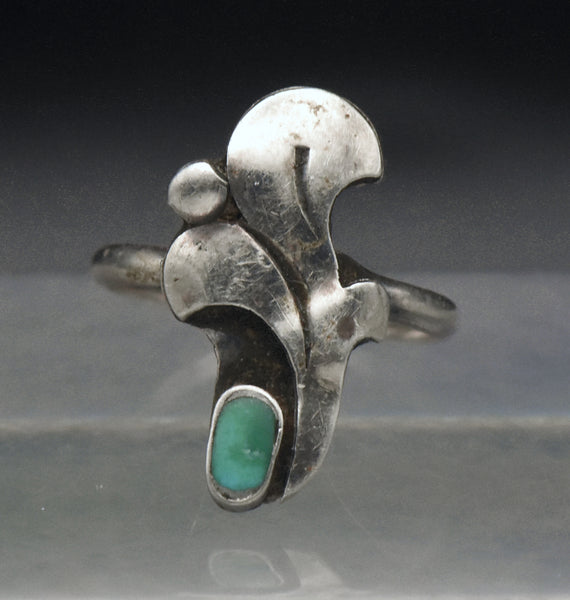 Vintage Handmade Sterling Silver and Turquoise Ring - Size 5.5