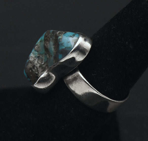 Vintage Handmade Sterling Silver Turquoise Ring - Size 6.25