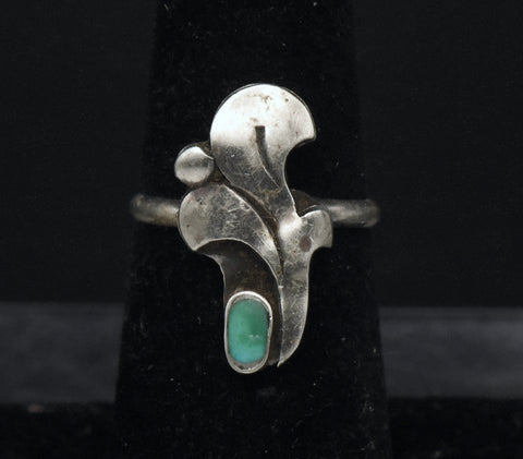 Vintage Handmade Sterling Silver and Turquoise Ring - Size 5.5