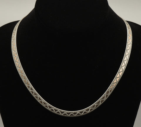 Vintage Italian Sterling Silver Triangular Pattern Engraved Design Chain Necklace - 18"