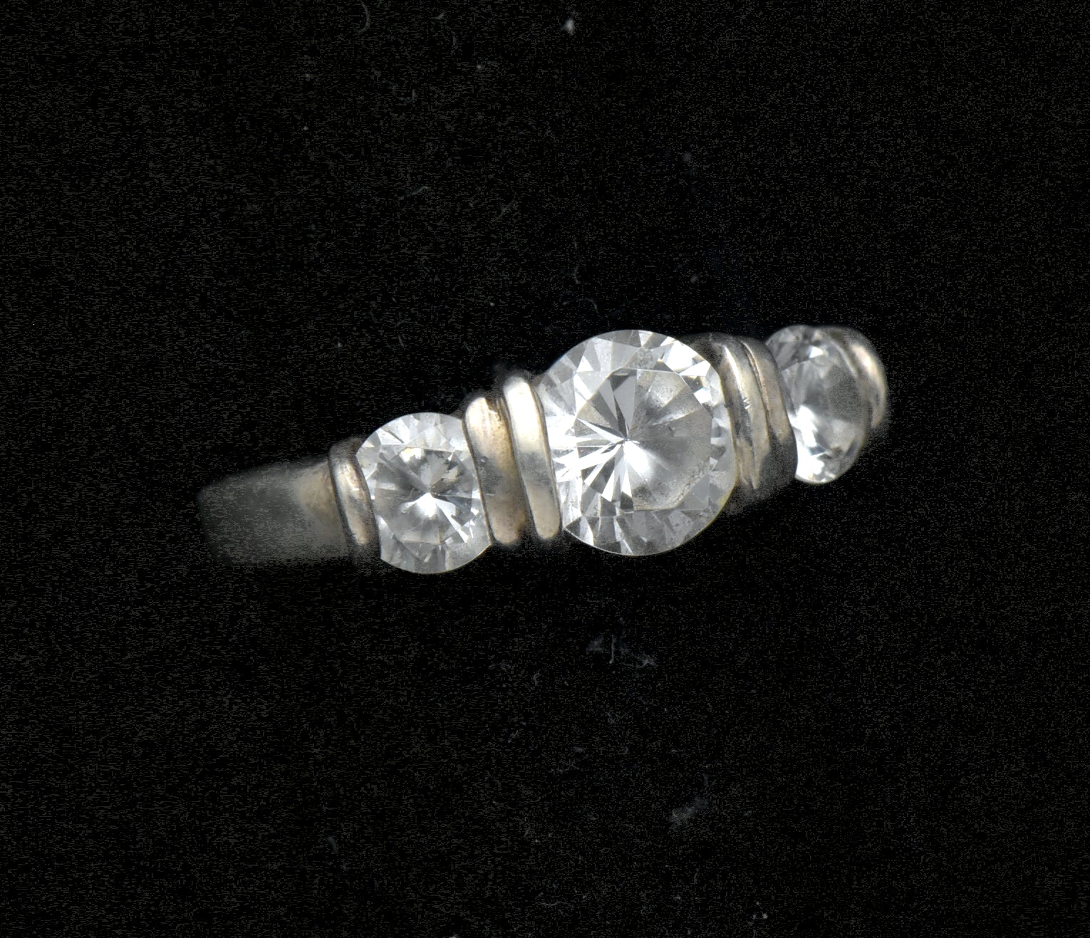 Vintage Sterling Silver Three-Stone CZ Ring - Size 6