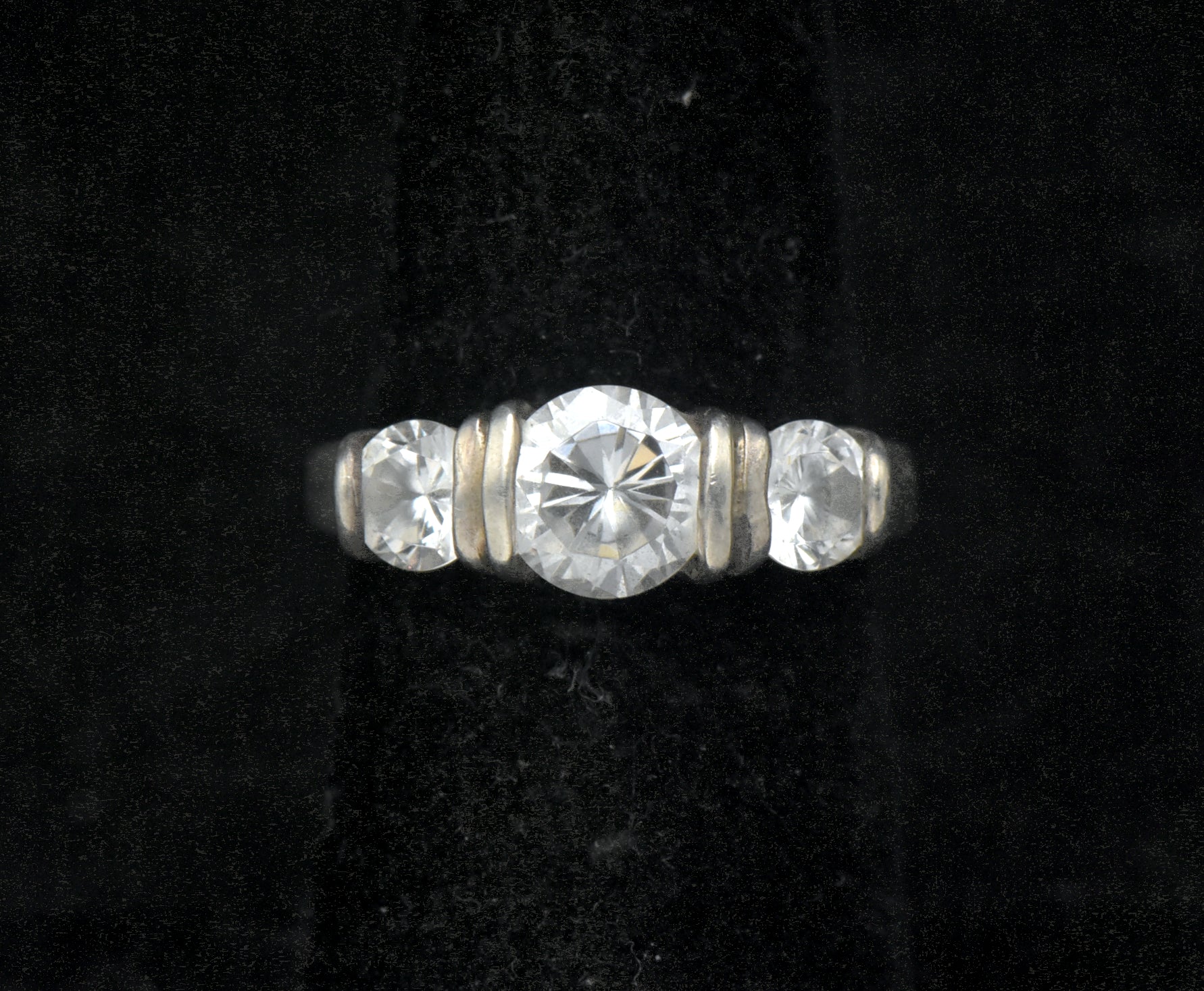 Vintage Sterling Silver Three-Stone CZ Ring - Size 6