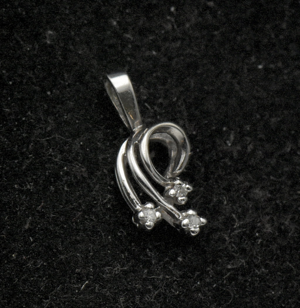 Vintage 10k White Gold and Diamonds Tiny Pendant