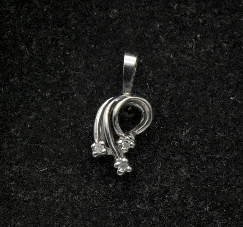 Vintage 10k White Gold and Diamonds Tiny Pendant