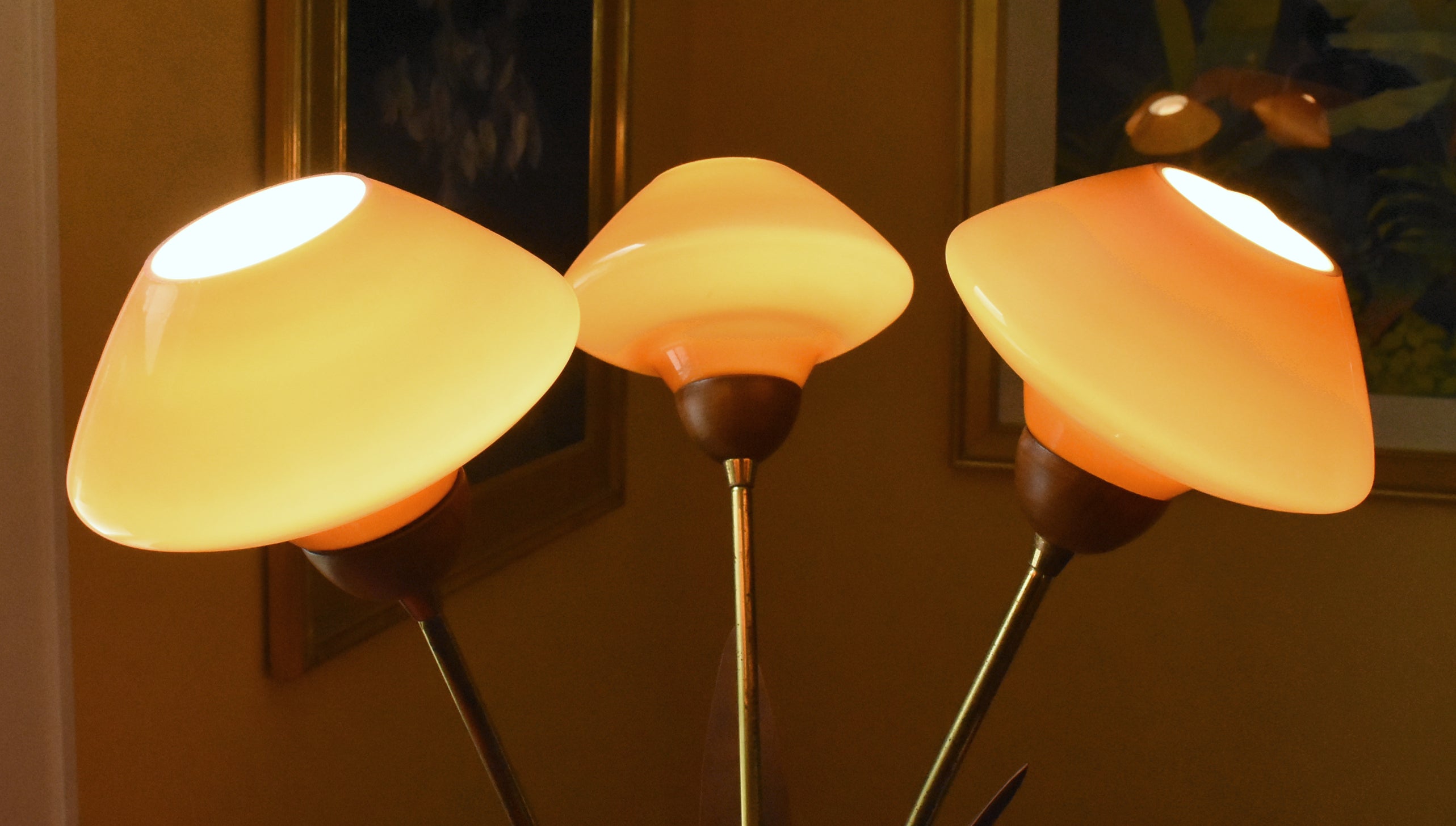 Vintage MCM Tulip Table Lamp