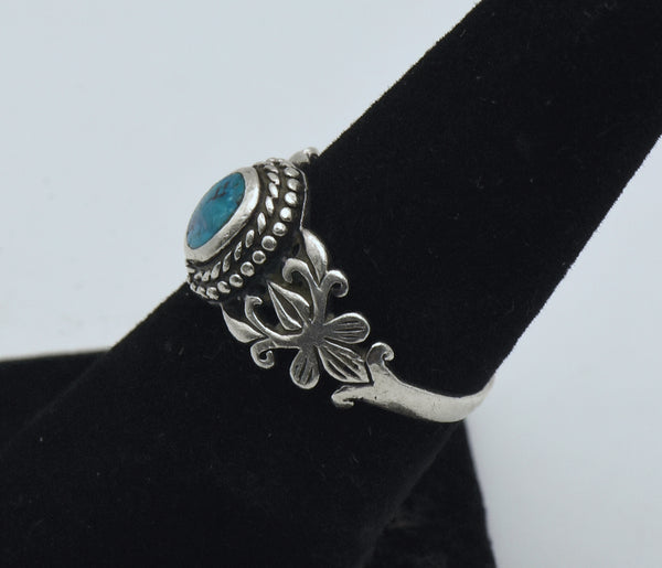 Vintage Handmade Sterling Silver and Turquoise Ring - Size 6.25 BROKEN SHANK