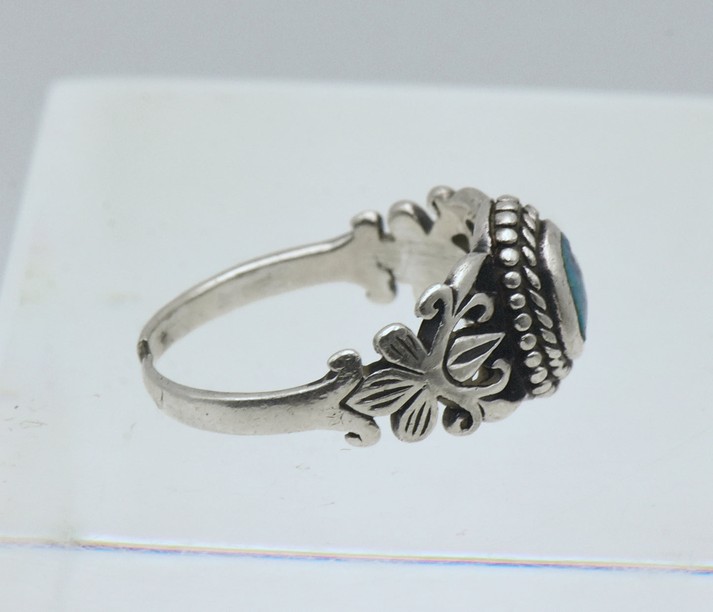 Vintage Handmade Sterling Silver and Turquoise Ring - Size 6.25 BROKEN SHANK