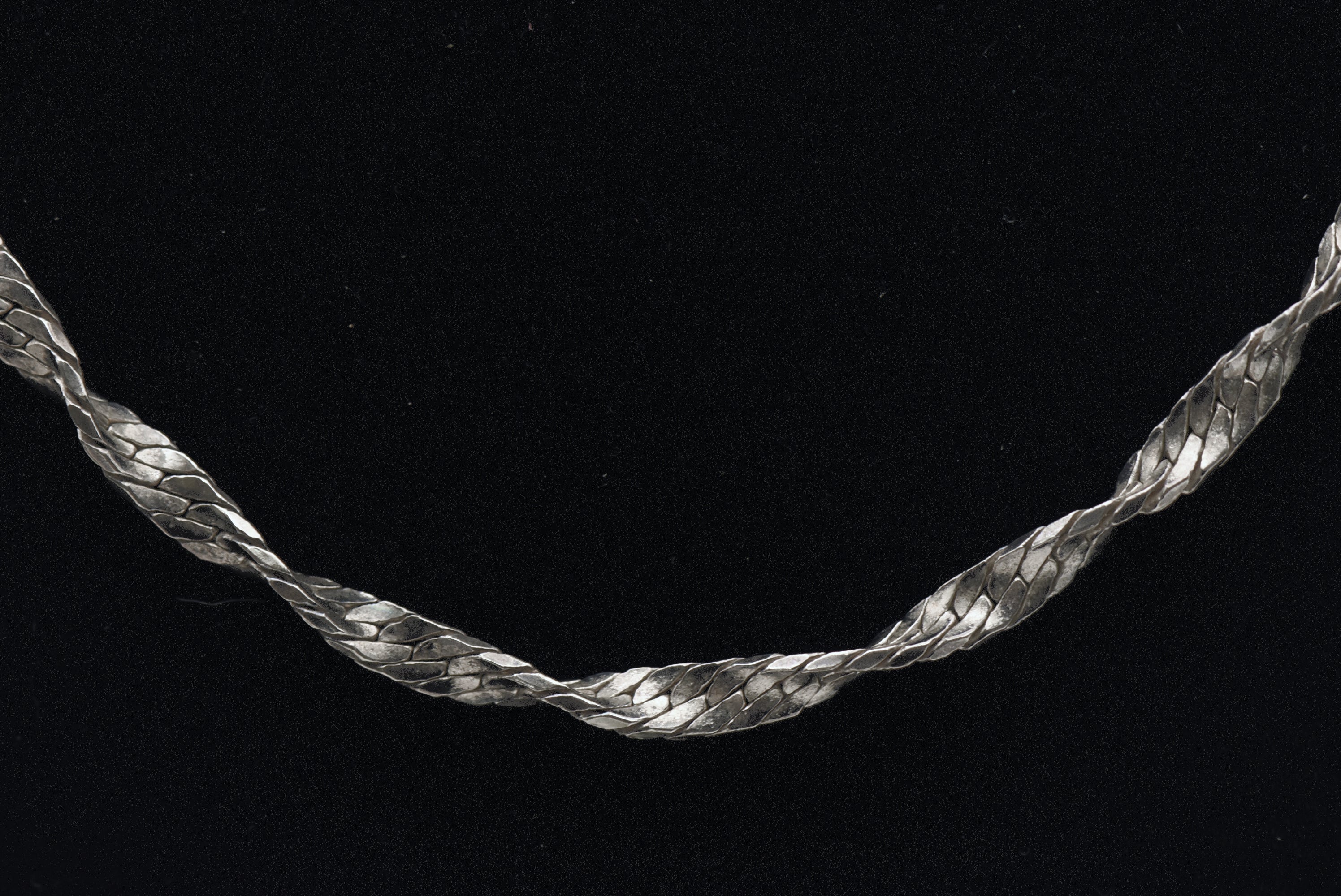Vintage Silver Tone Metal Twisted Link Chain Necklace - 24"