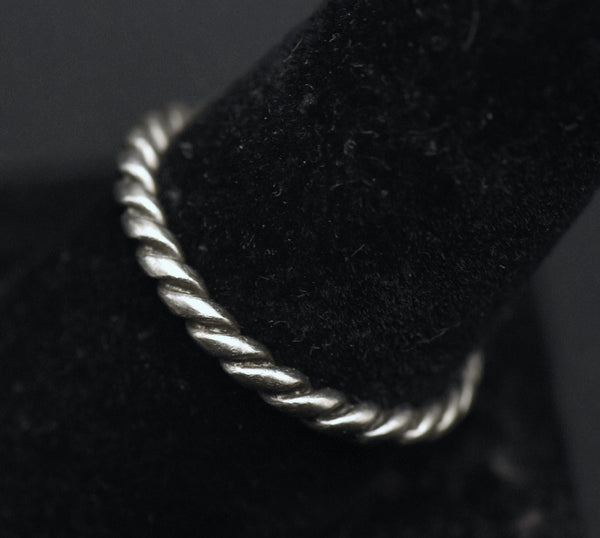 Vintage Handmade Sterling Silver Twisted Band - Size 9