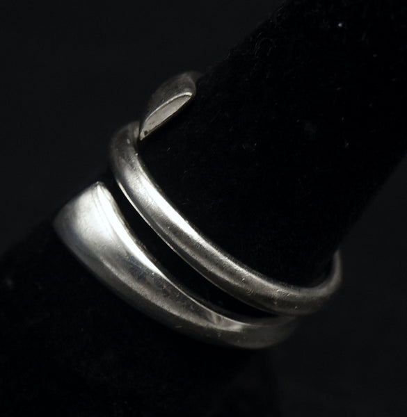 Vintage Sterling Silver Twist Modern Design Ring - Size 5.5