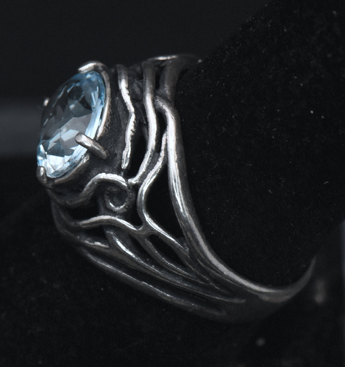 Vintage Blue Topaz Sterling Silver Ring - Size 8