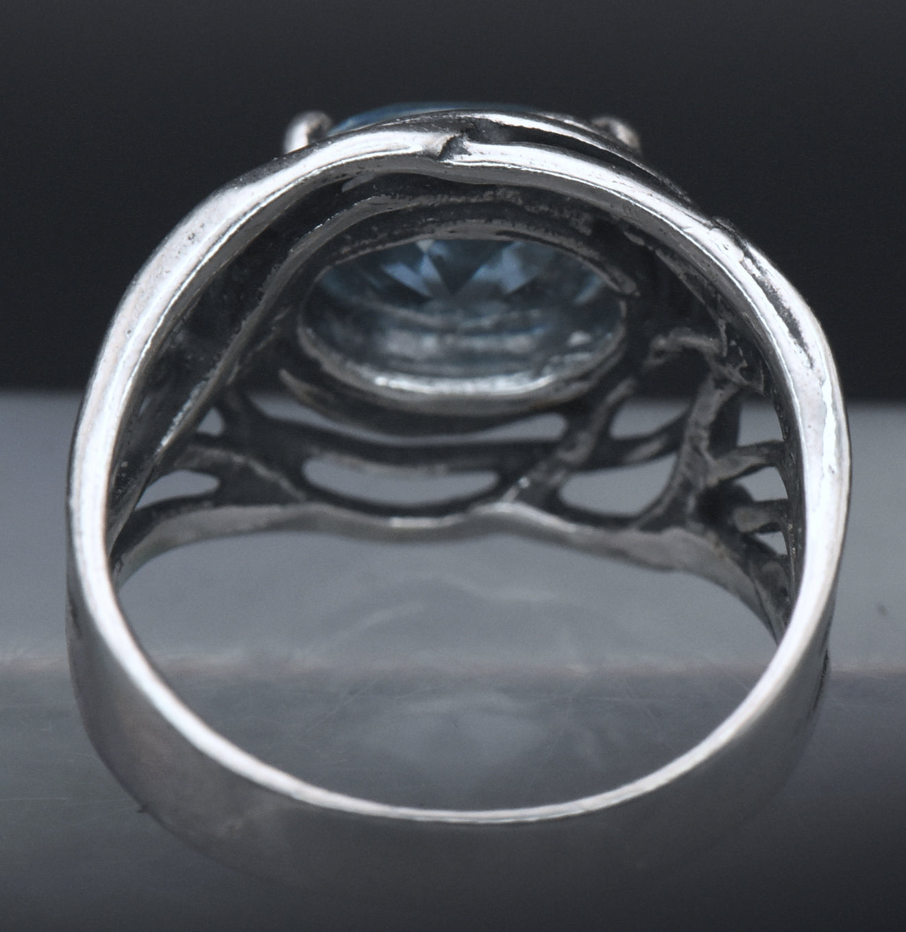 Vintage Blue Topaz Sterling Silver Ring - Size 8